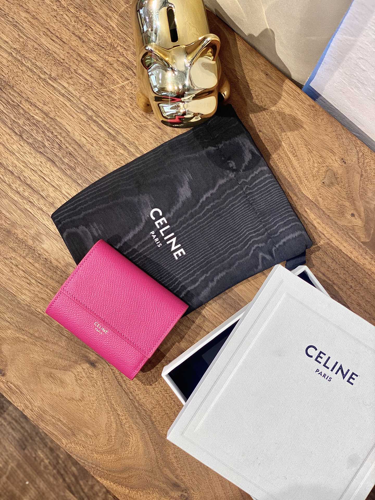 Celine STRAP 小號粒面三折短夾