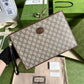Gucci 經典老花手拿包
