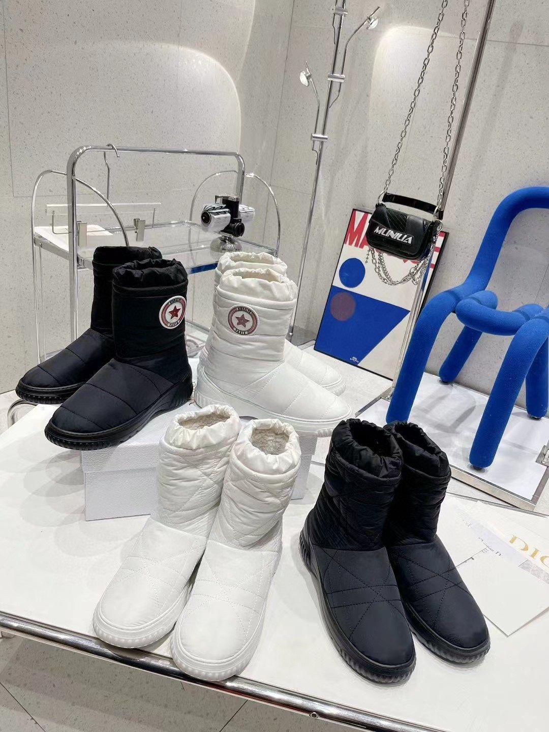 迪D家-22SS 羽絨羊毛短靴 白色
