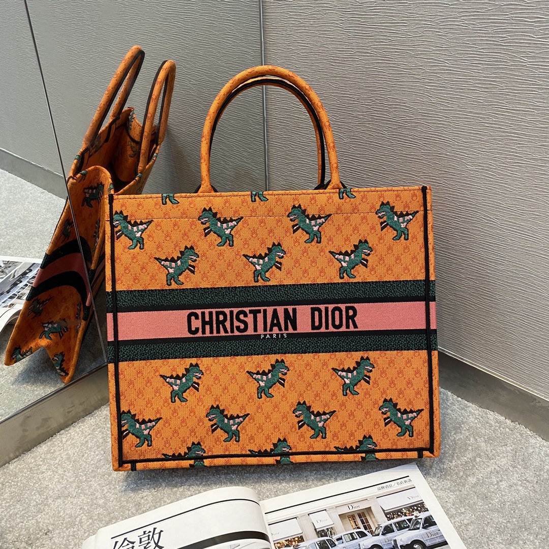 Dior Book Tote-大號41.5cm-小恐龍