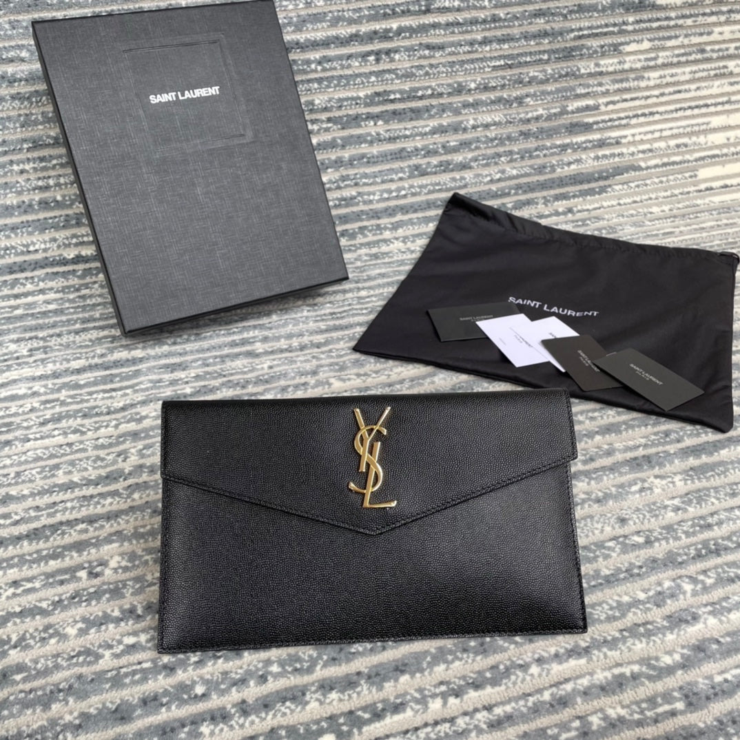 YSL ptown_新品手拿包-黑色魚子醬皮金釦