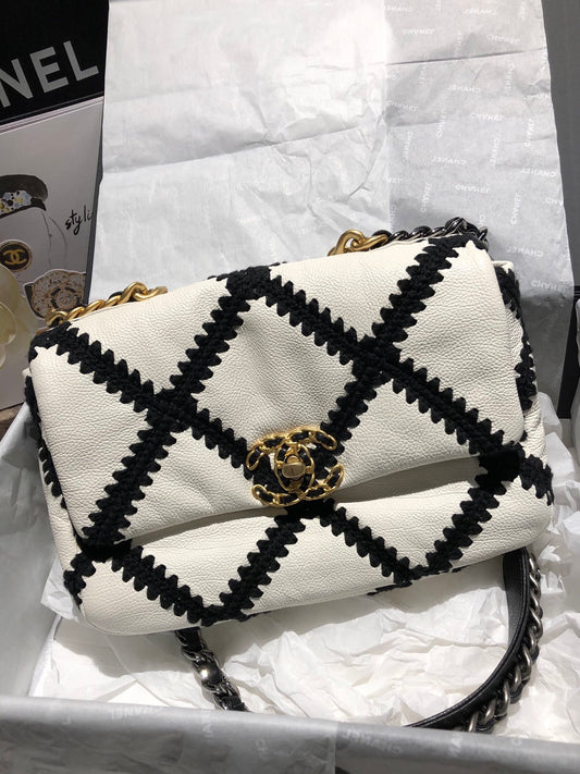 Chanel 19Bag 牛皮款-黑白格紋