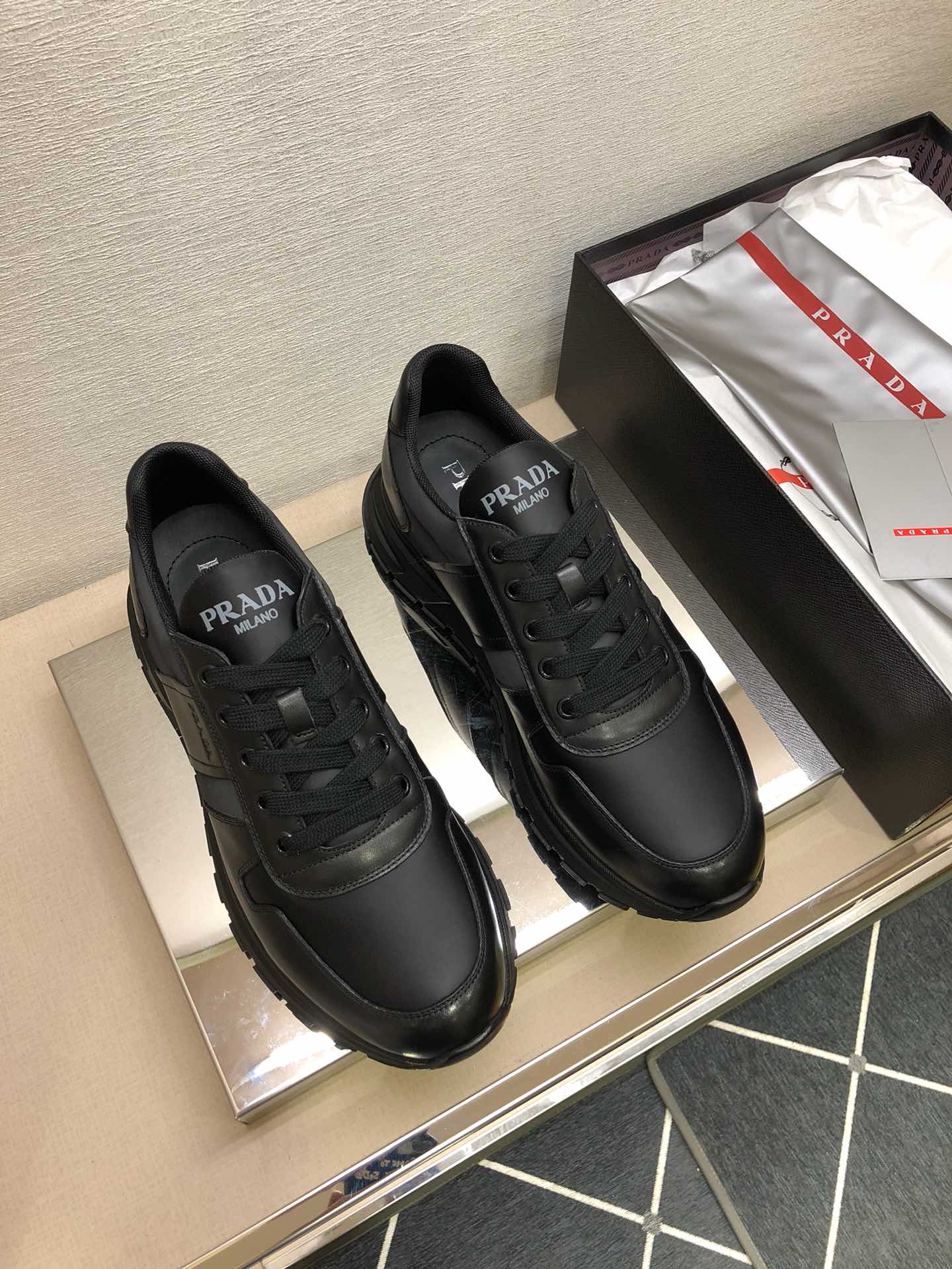 Pra-小牛皮 休閒運動鞋 黑色