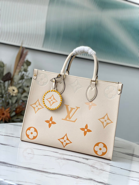 LV M45717 香草黃 By The Pool 膠囊系列 OnTheGo MM中號 Tote 包