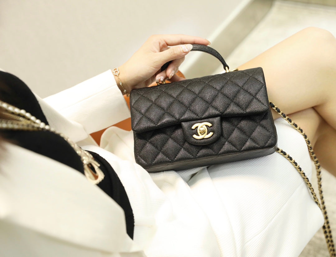 Chanel coco handle-水洗胎牛皮芝麻紋＋復古金扣