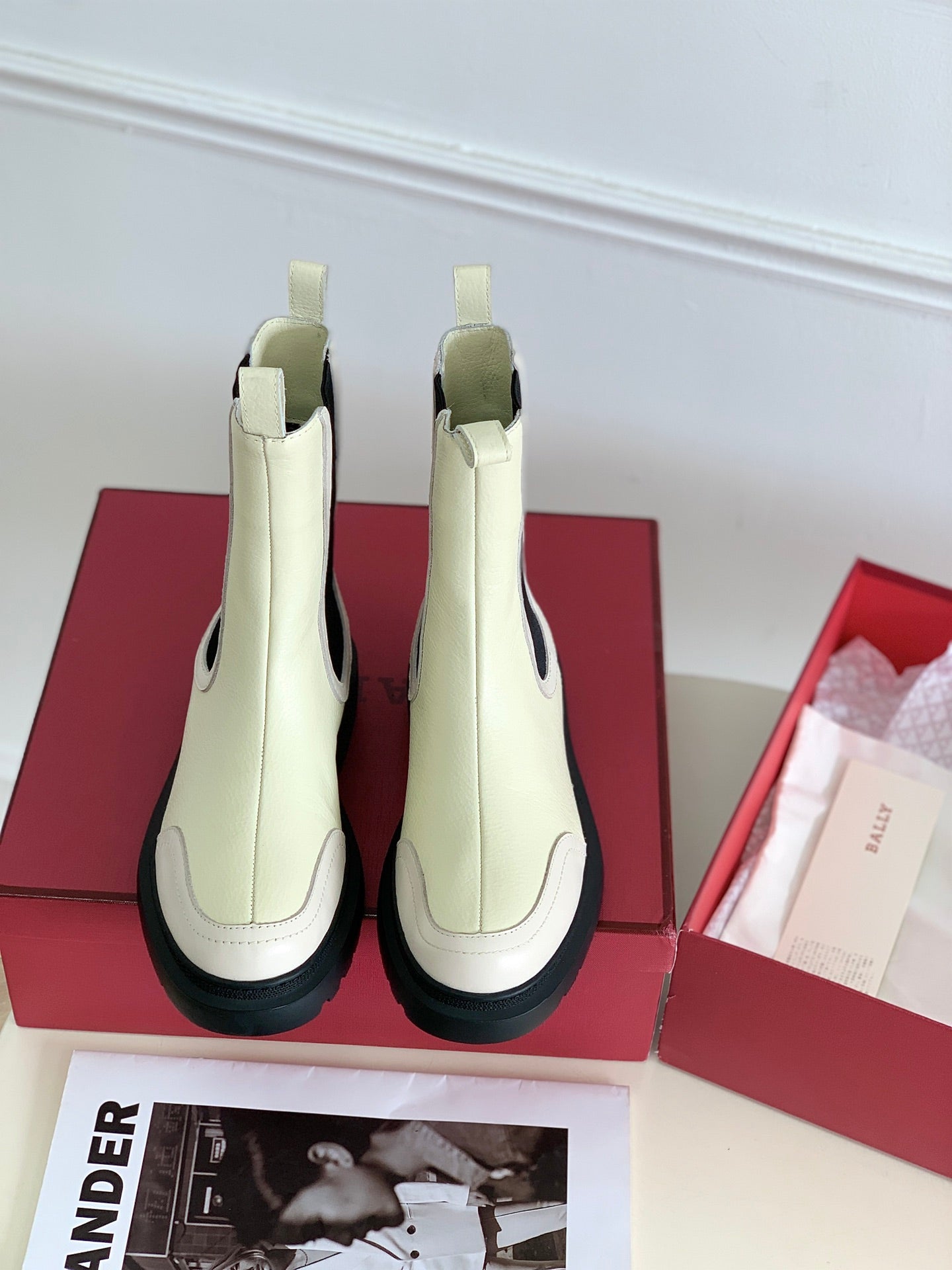BALLY-厚底鬆緊帶切爾西短靴 白色