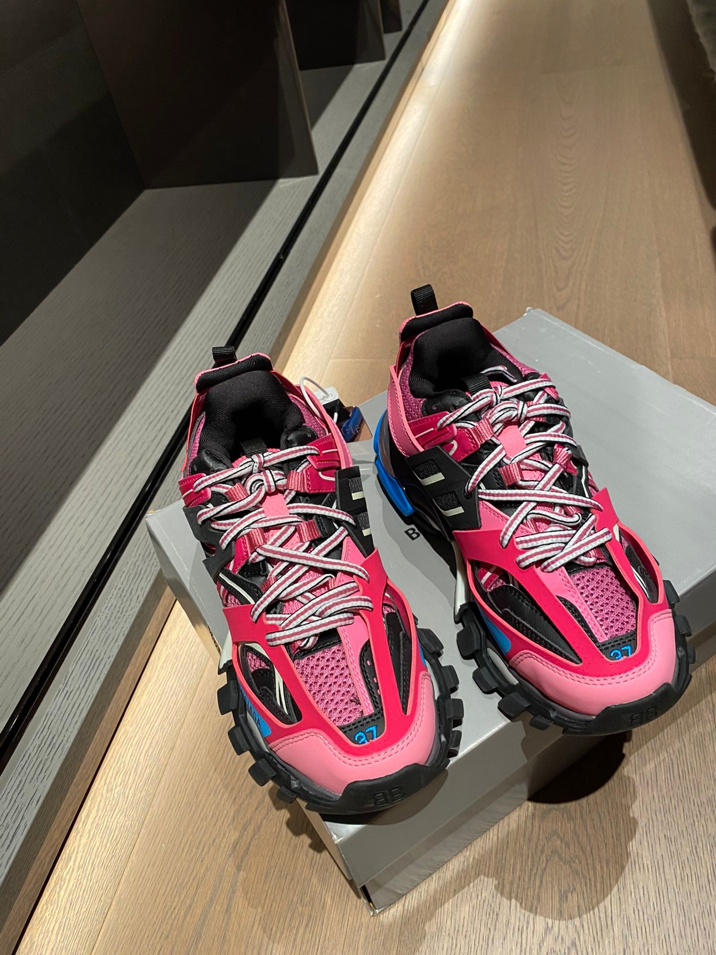 Balenciaga 巴黎世家-老爹鞋
