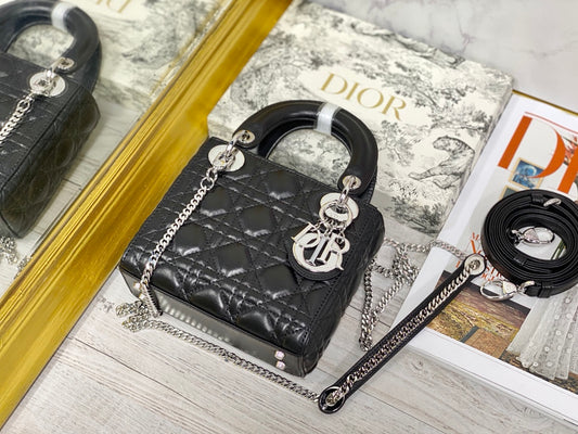 Dior-Mini Lady Dior手袋-三格黛妃-17cm-黑色銀釦