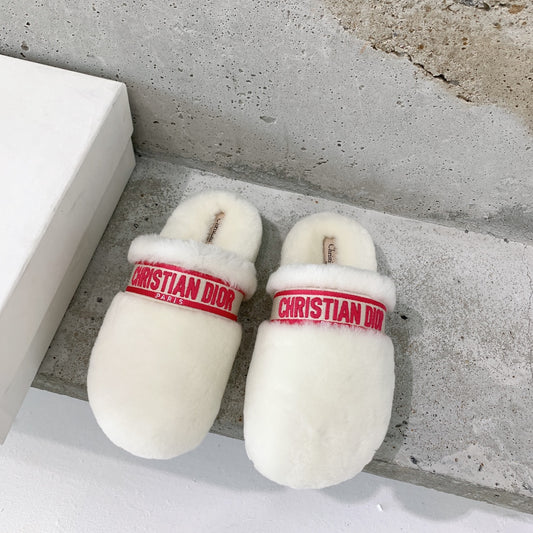 迪D家-2022秋冬新款 提花刺繡毛毛拖鞋 白色
