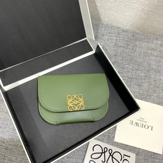 Loewe Goya 系列絲綢小牛皮卡包