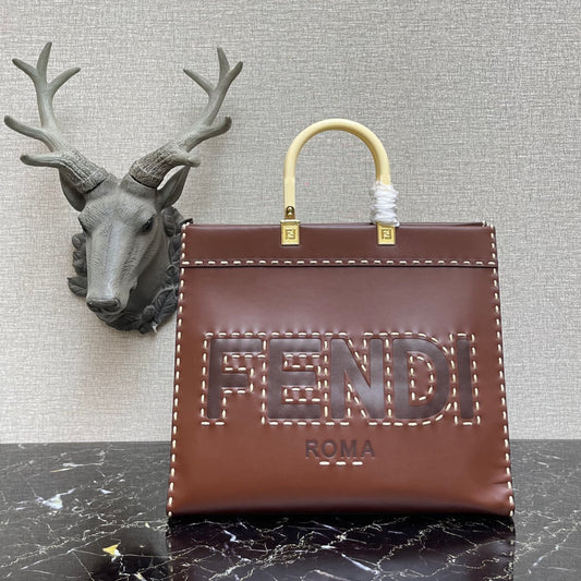 芬F家-Fendi Sunshine-中號棕色燙印牛皮手提袋