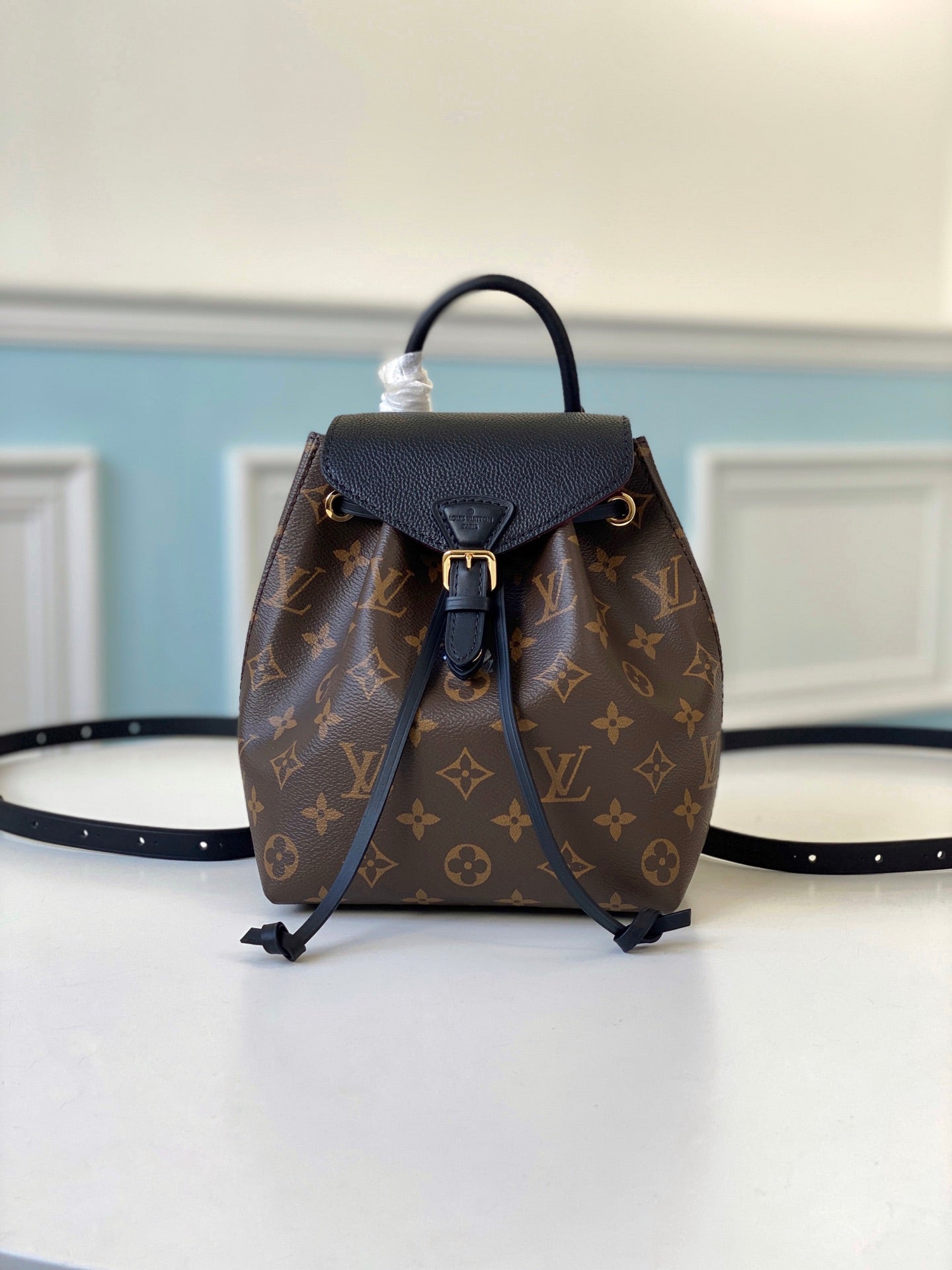 LV M45516 黑色mini  Montsouris BB 雙肩包