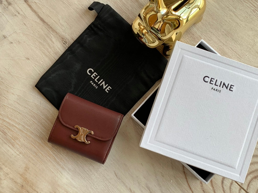 Celine TRIOMPHE 小號亮澤羊皮翻蓋錢包-酒紅