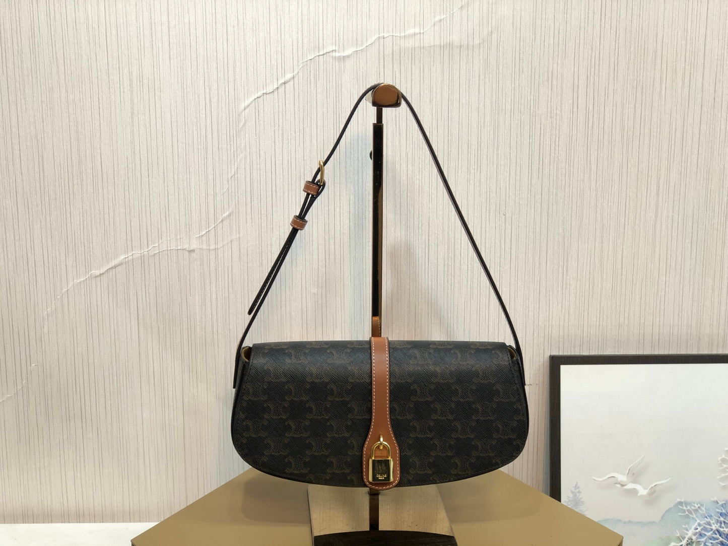賽C家-大號 Tabou Clutch onStrap鎖頭飾腋下包