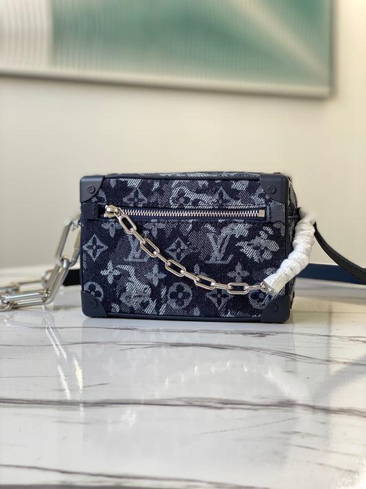 M80033 路L家-Mini Soft Trunk 鏈條包