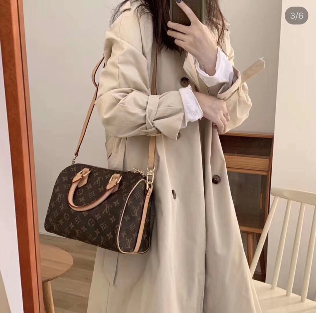 M41113 路L家-經典 Speedy 25波士頓包 上身照