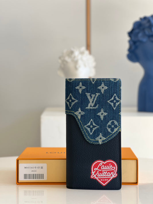 LV M66540 牛仔藍長夾
