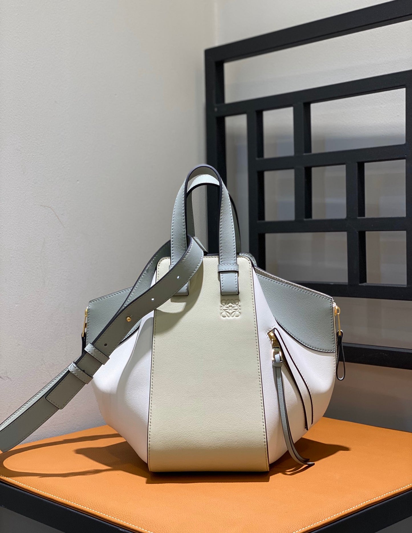 羅L威-Hammock 小號13.5X25X30 cm 
