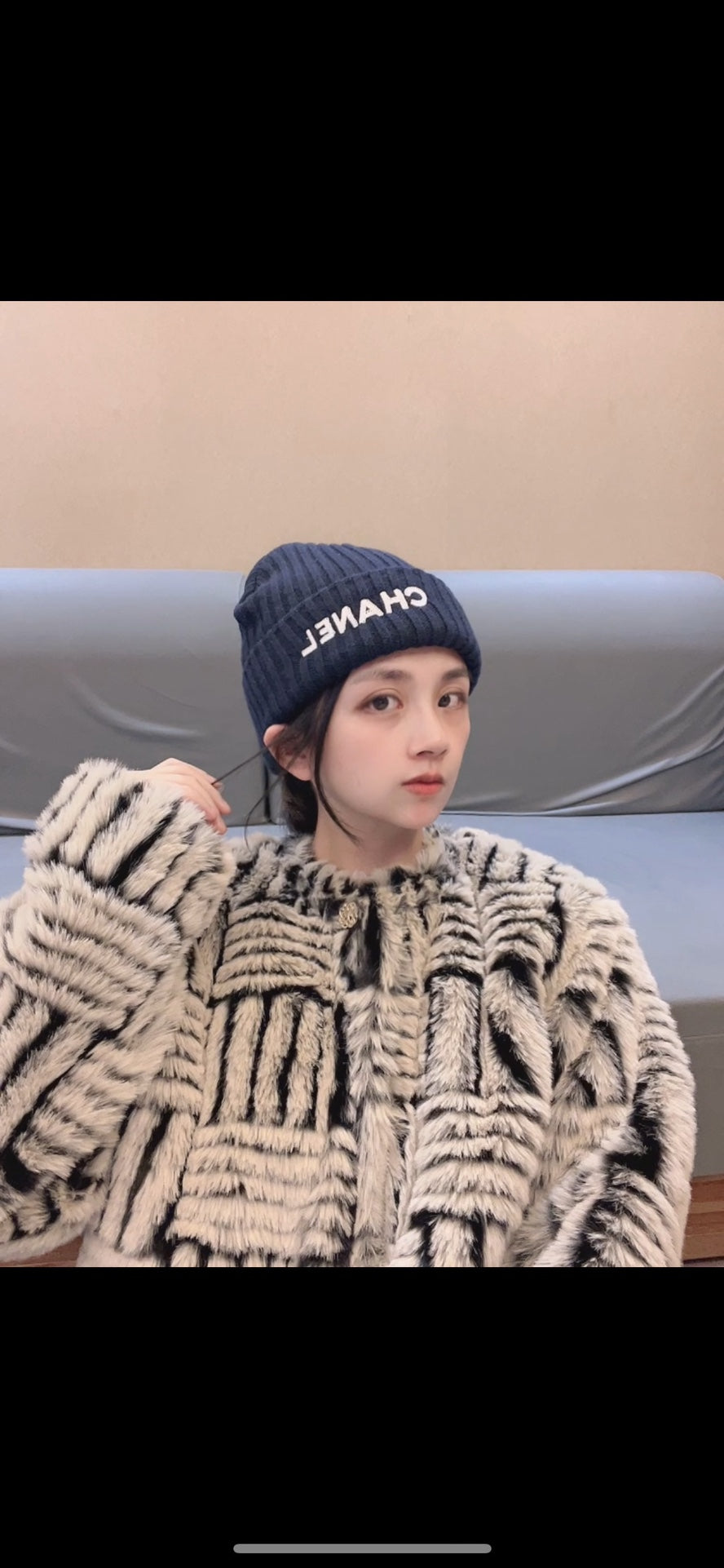 小香家-刺繡珠片毛帽 藍色
