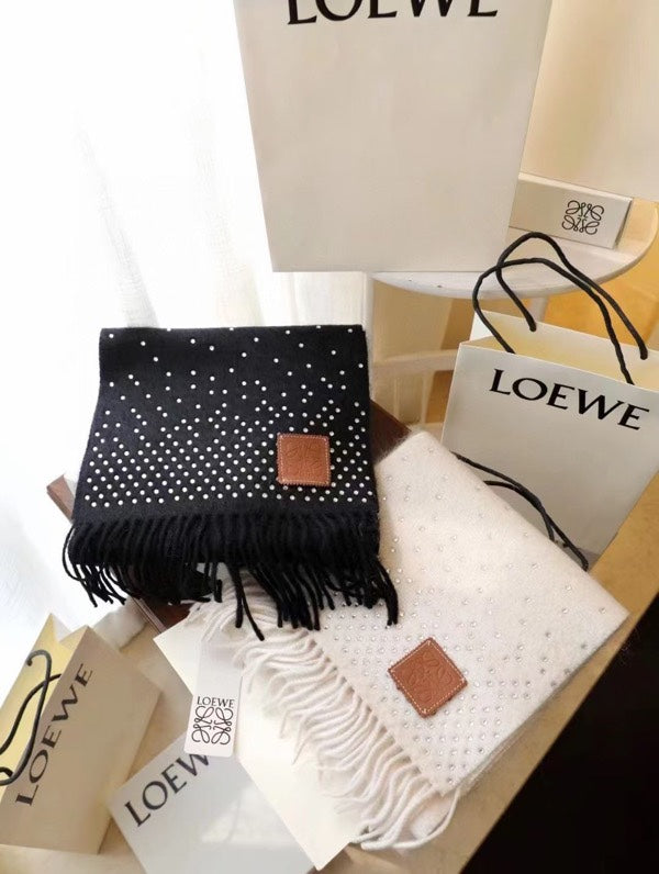 羅L威-燙鑽皮標長圍巾 180*30cm  90%羊毛+10%山羊絨