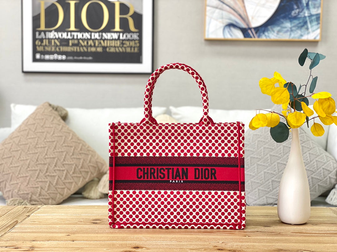 Dior Book Tote-小號36.5cm-刺繡波點