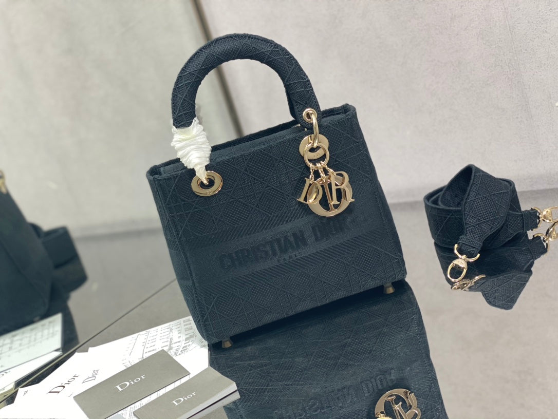 Dior Lady D-Lite黛妃包-刺繡黑色