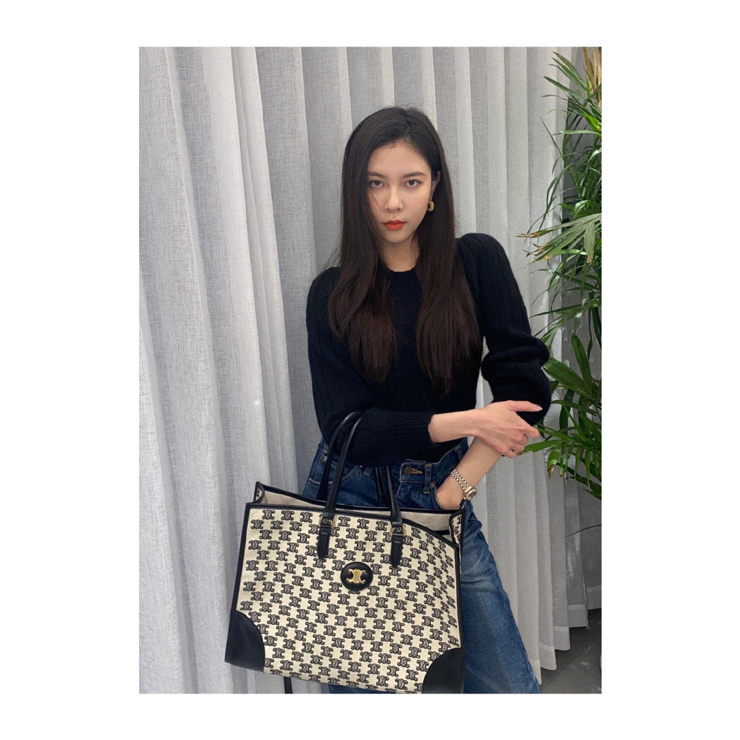 Celine Triomphe黑白刺繡大號托特包