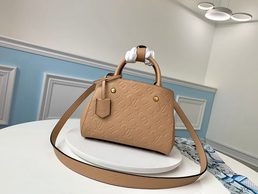 M43543 路L家-Montaigne 手袋