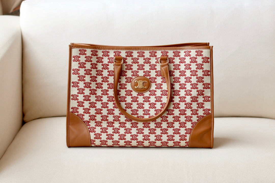 賽C家-CABAS TRIOMPHE刺繡織物橫款手袋
