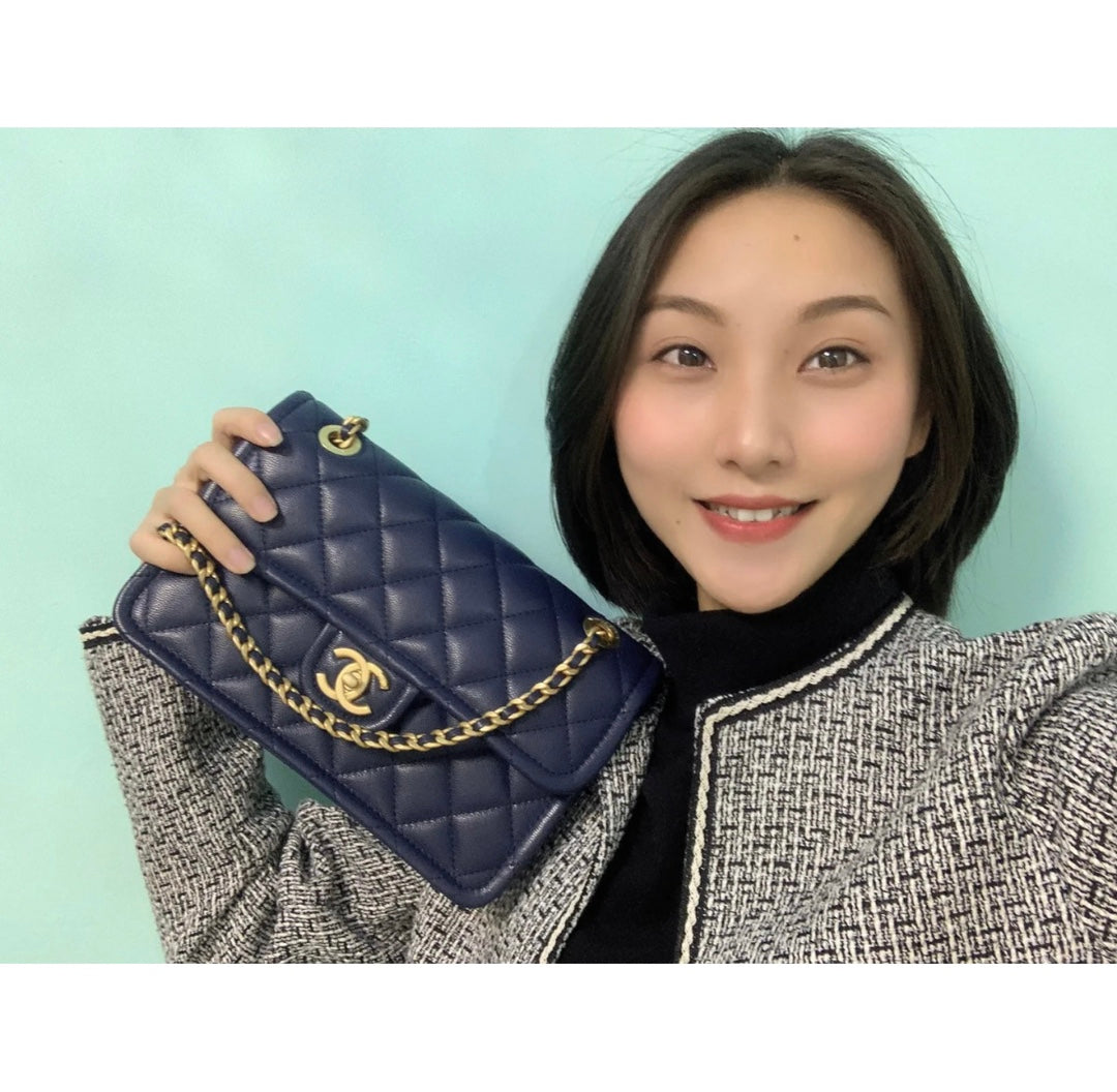 Chanel 中號豆腐包-海軍藍