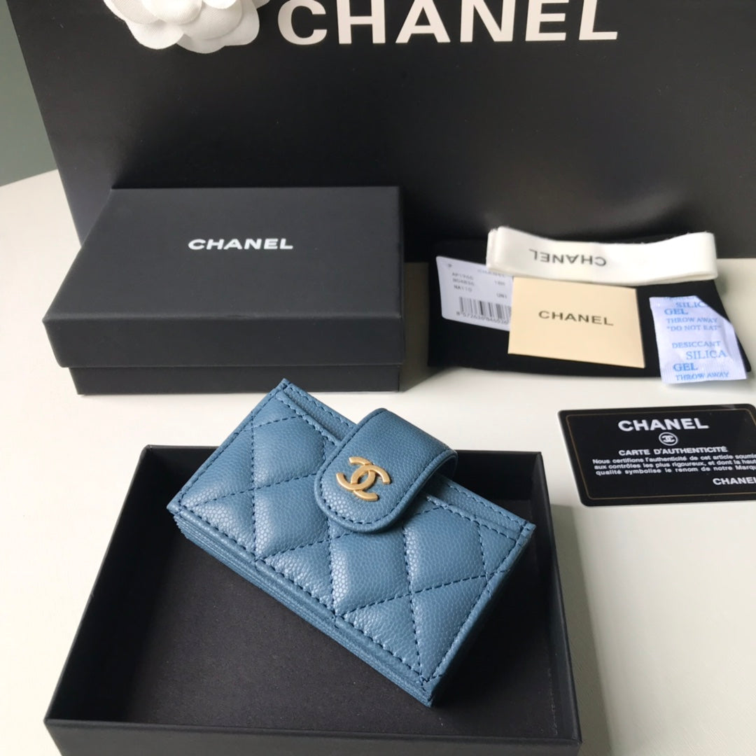 Chanel 多格層風琴式卡包