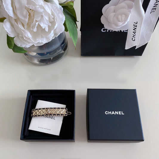 Chanel 髮夾