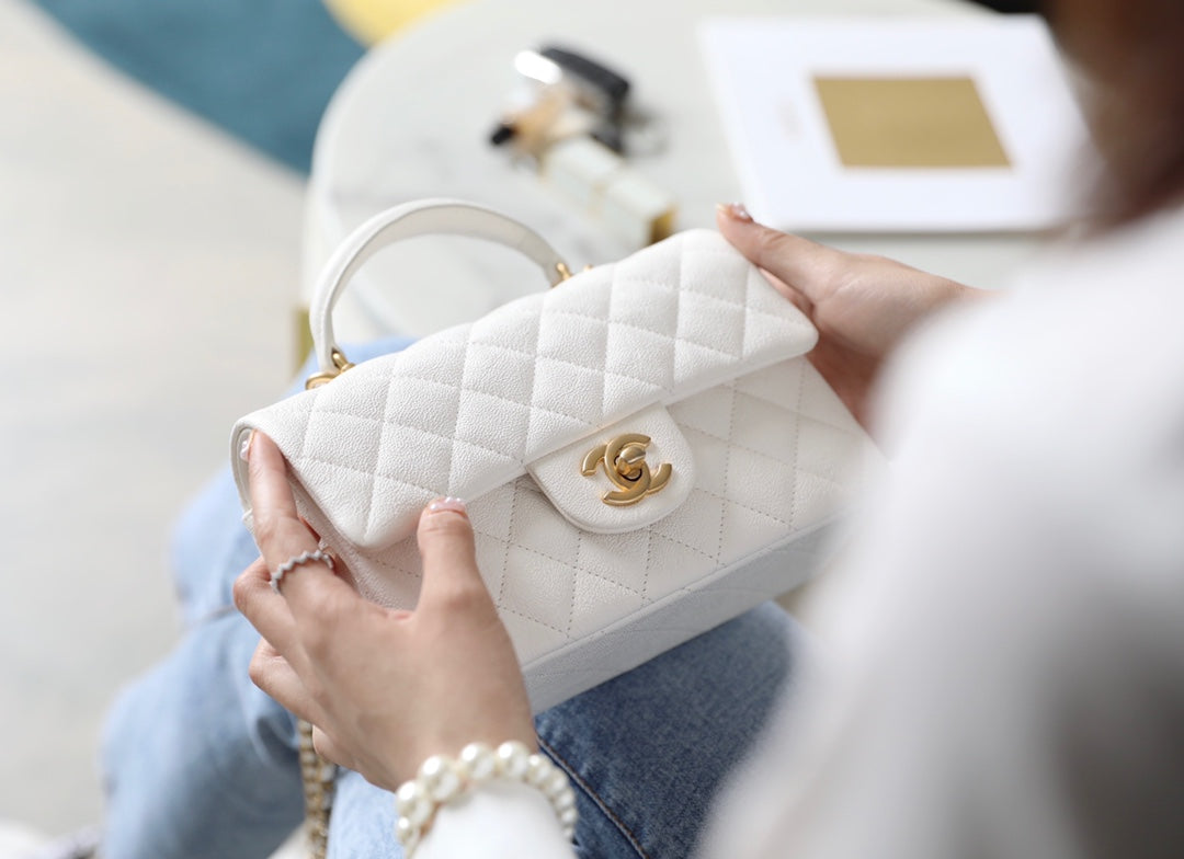 Chanel coco handle 白色