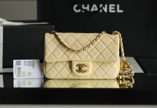 Chanel 金球CF口蓋包-小雞黃