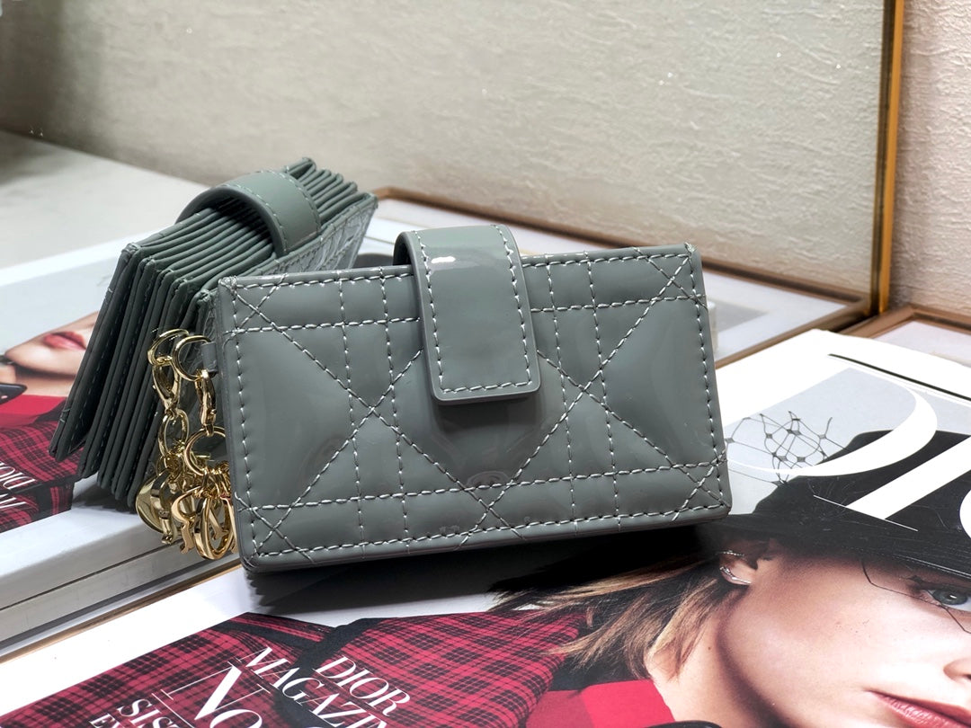 Dior 風琴卡包