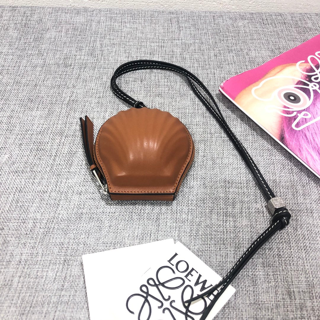 Loewe 迷你貝殼小零錢包／包包掛飾