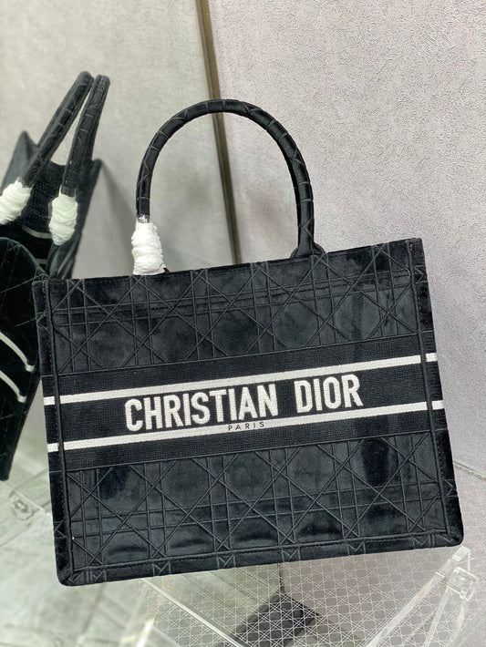 Dior Book Tote-小號36.5cm-秋冬絲絨菱格系列