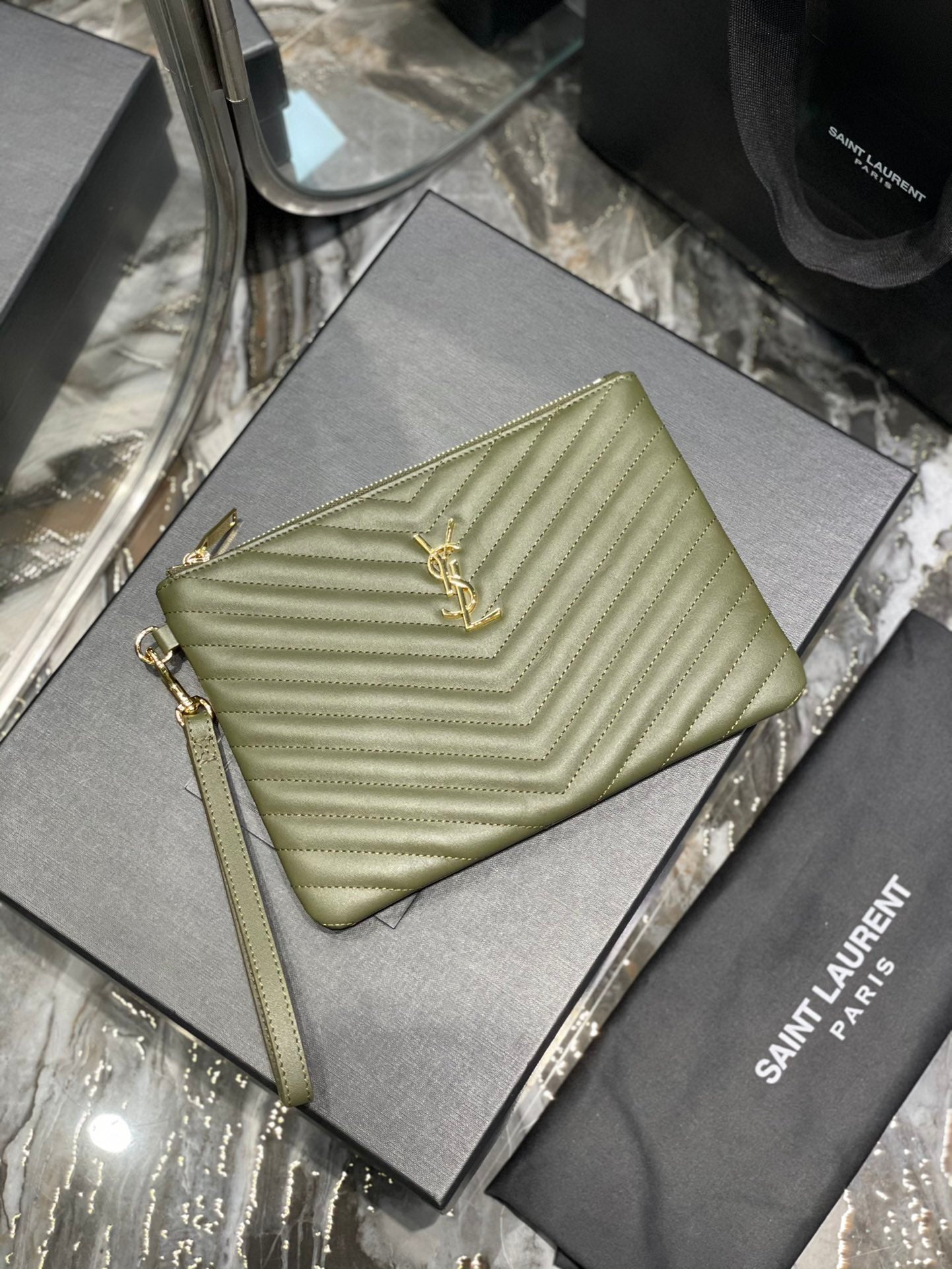 YSL 提花拼接文件手拿包-綠色金扣-24cm