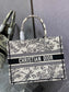 Dior Book Tote-小號36.5cm-  蜻蜓系列