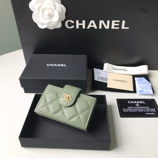 Chanel 多格層風琴式卡包