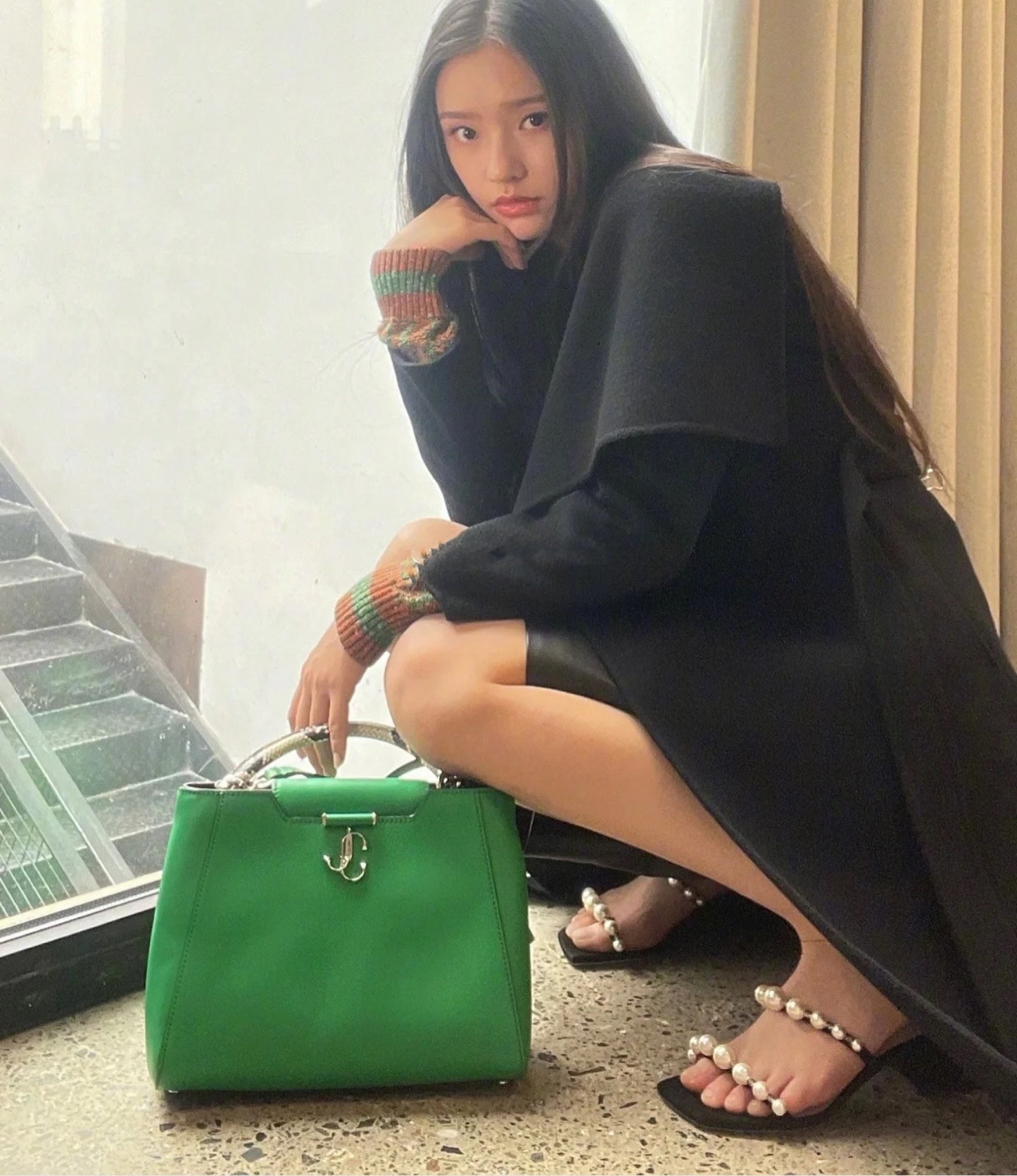 JC傑米-粗跟拖鞋上身照