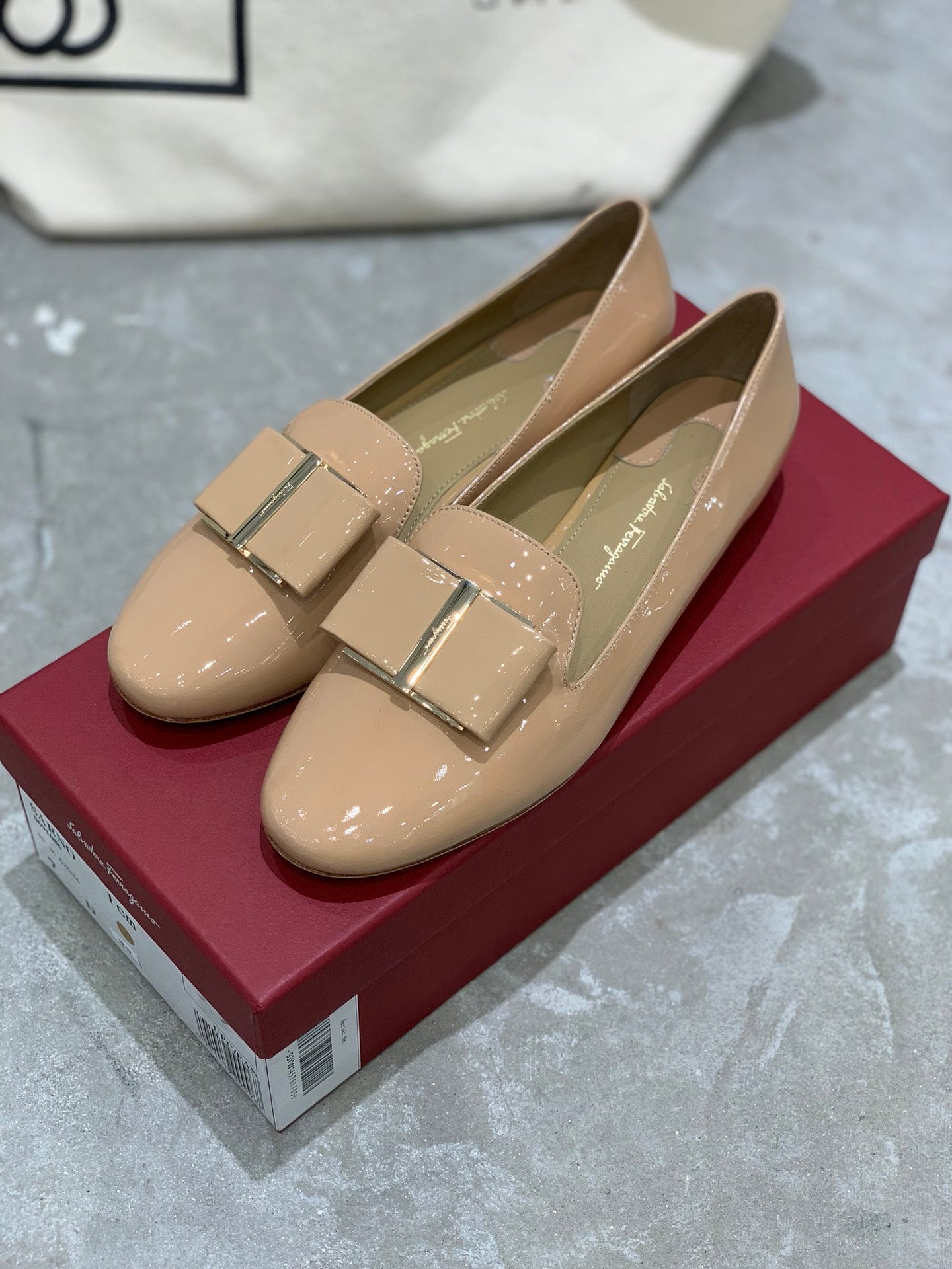 Salvatore Ferragamo鞋-菲拉格慕 圓頭大蝴蝶結 梅花跟 樂福鞋