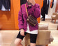 M68906 路L家-Mini Soft Trunk手袋 上身照