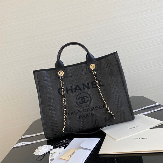 Chanel 大號黑色沙灘包