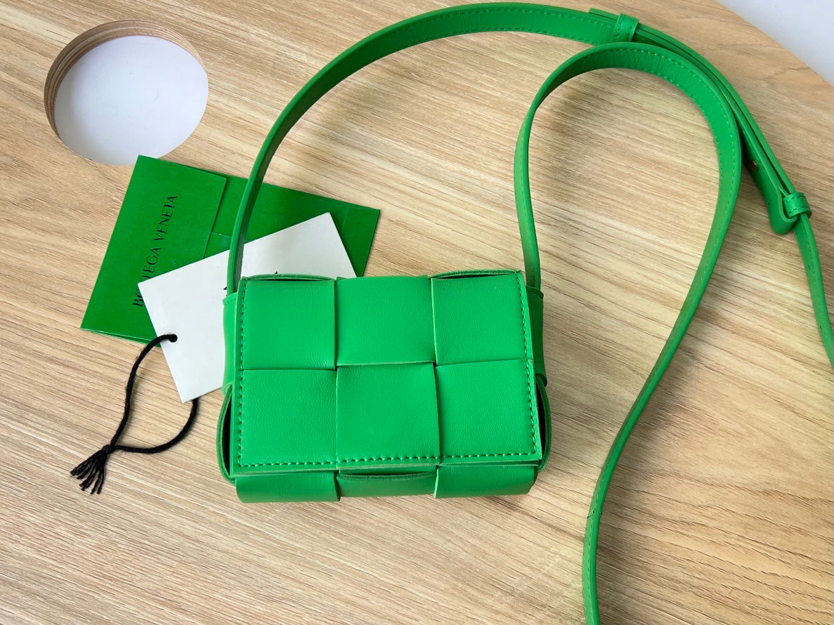 B編織-羊皮方格 Mini cassette Bag 迷你編織包 12x8x4cm