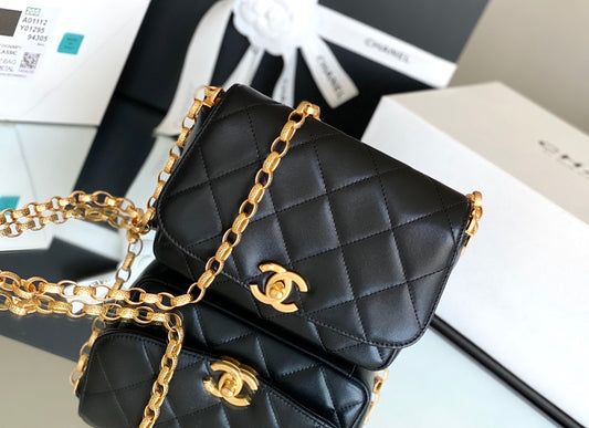 Chanel 復古金幣鏈條口蓋包