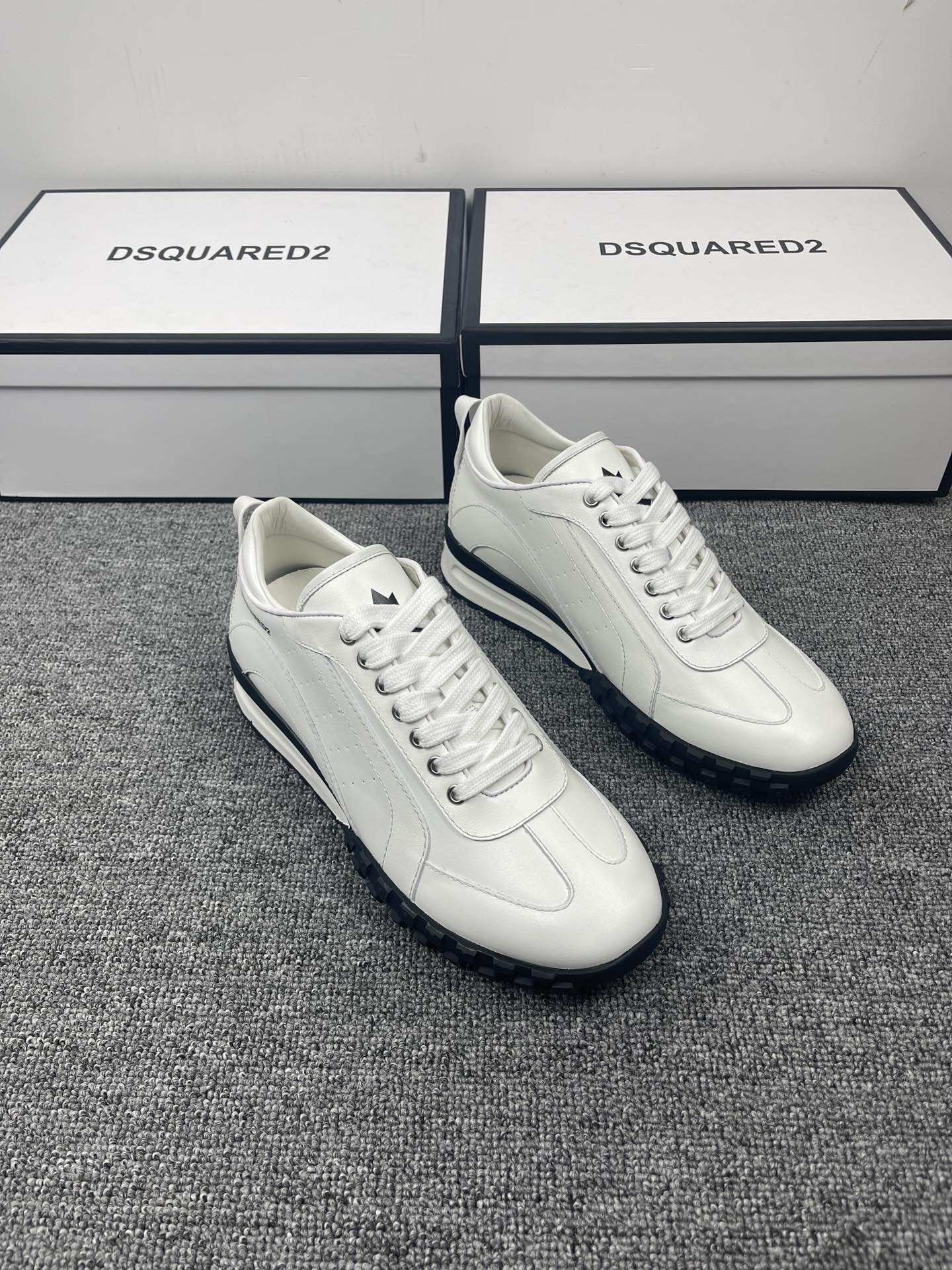 Dsq-2022新款 平底休閒鞋 白色