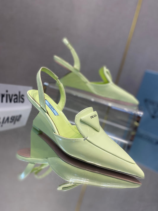 Prada鞋-Prada 低跟涼鞋（青蘋果綠）