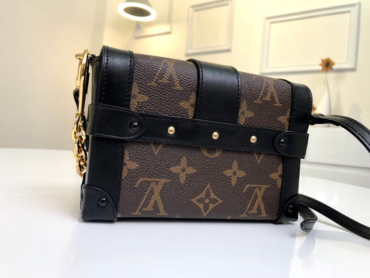 M62553 路L家-Essential Trunk手袋 大號老花