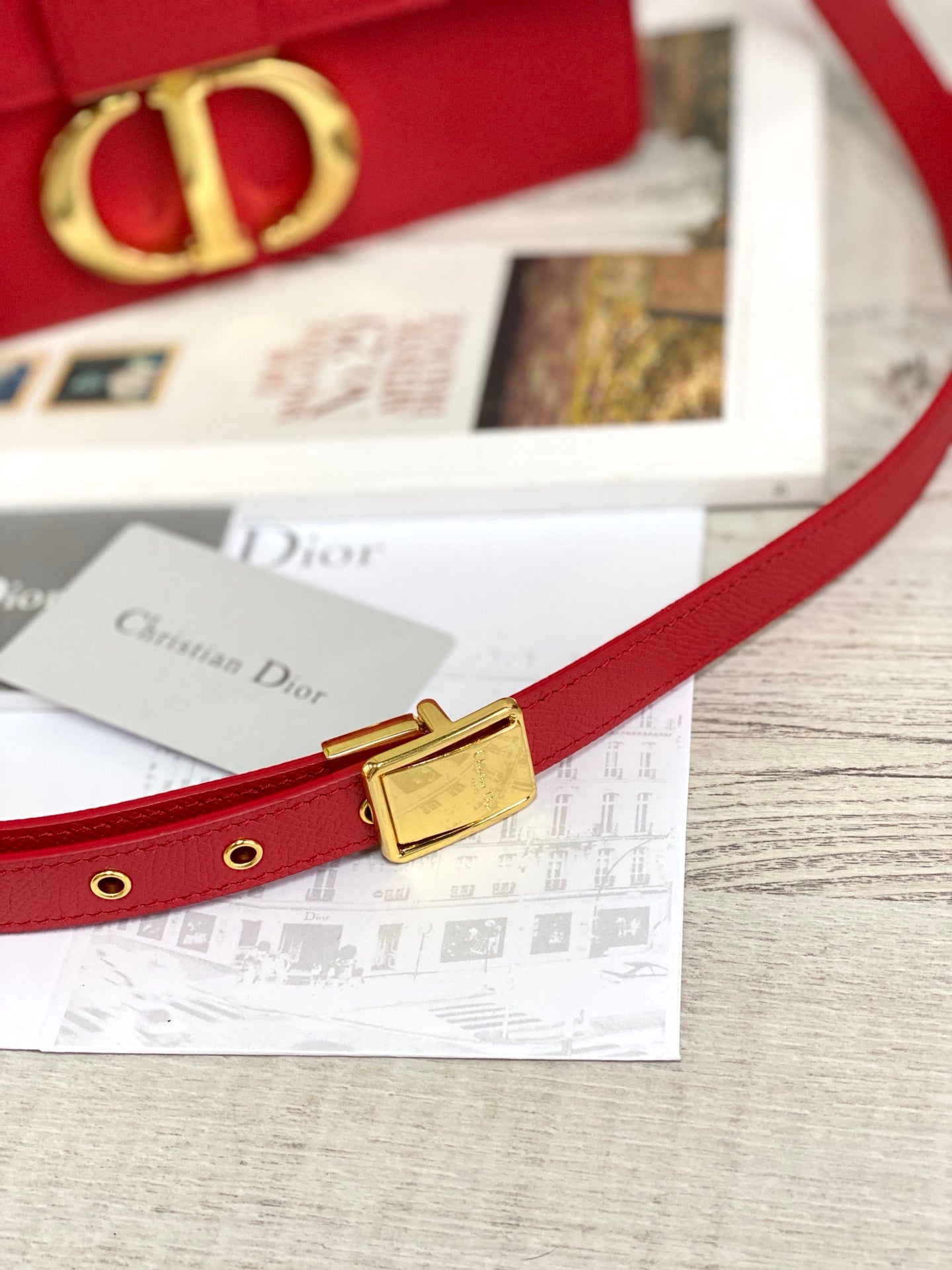 Dior 蒙田 30 Montaigne系列-24cm-牛皮手掌紋-紅色金扣